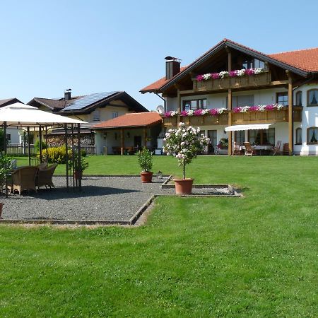 Gaestehaus "Zur Schmiede" Hotel Wertach Exterior photo